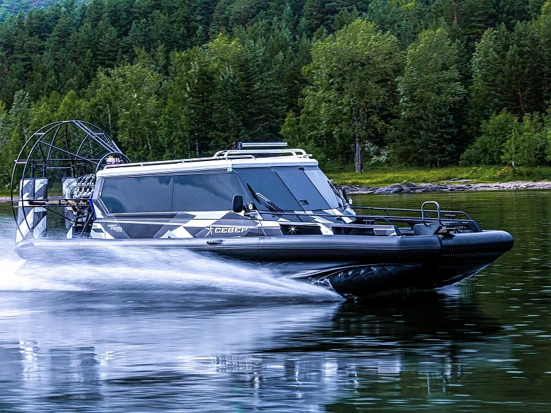 Лодка Север плывёт Иллюстрация Лодка Север плывёт